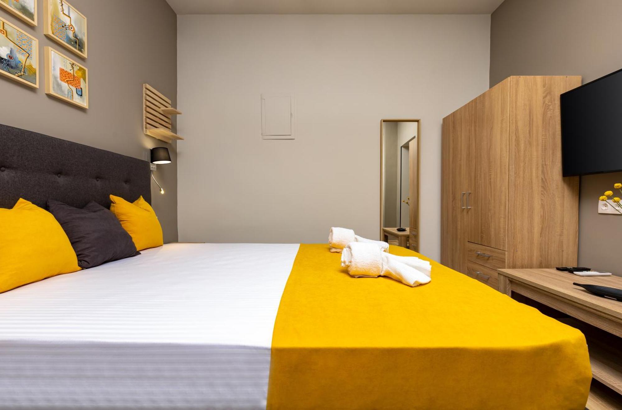 Kapana Guest House On Central Pedestrian Street With Parking Included Plovdiv Rum bild